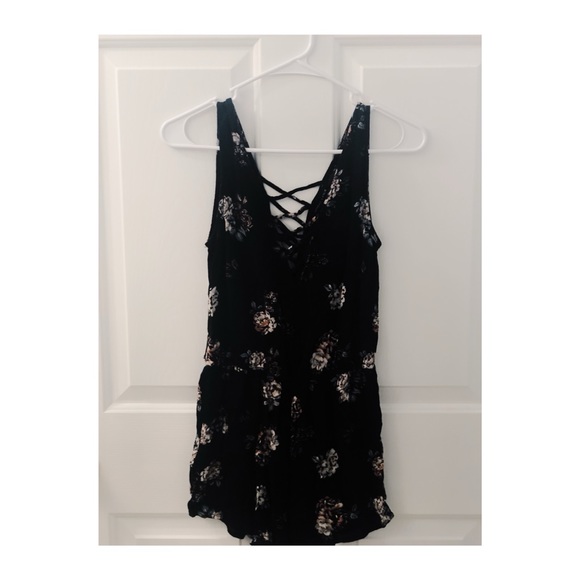 🎀 Kendall&Kylie Floral Romper 💋 - Picture 4 of 7